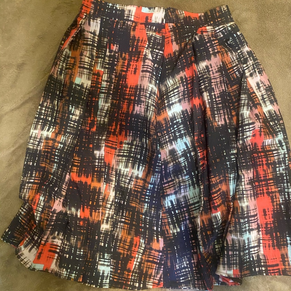 Fynn and Rose Pleated Knee Length Skirt